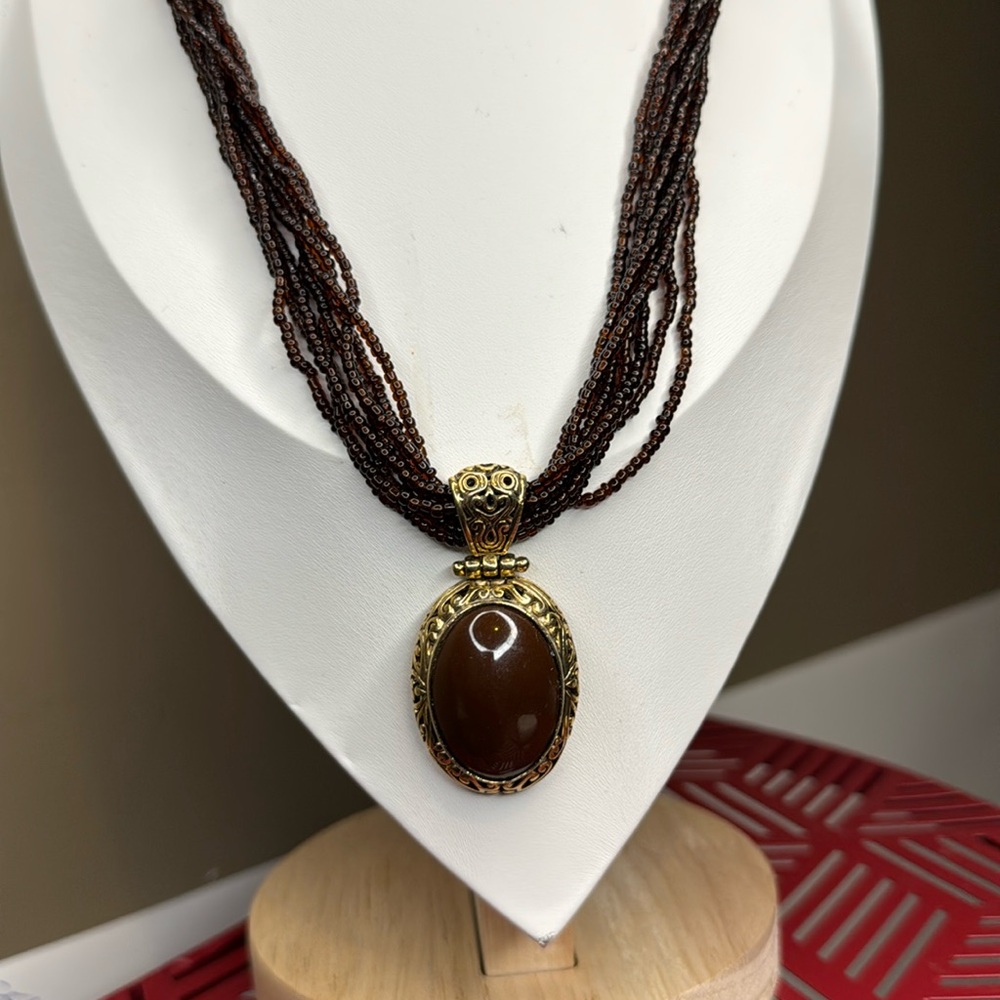 Brown Seed Bead Oval Cabochon Pendant Necklace